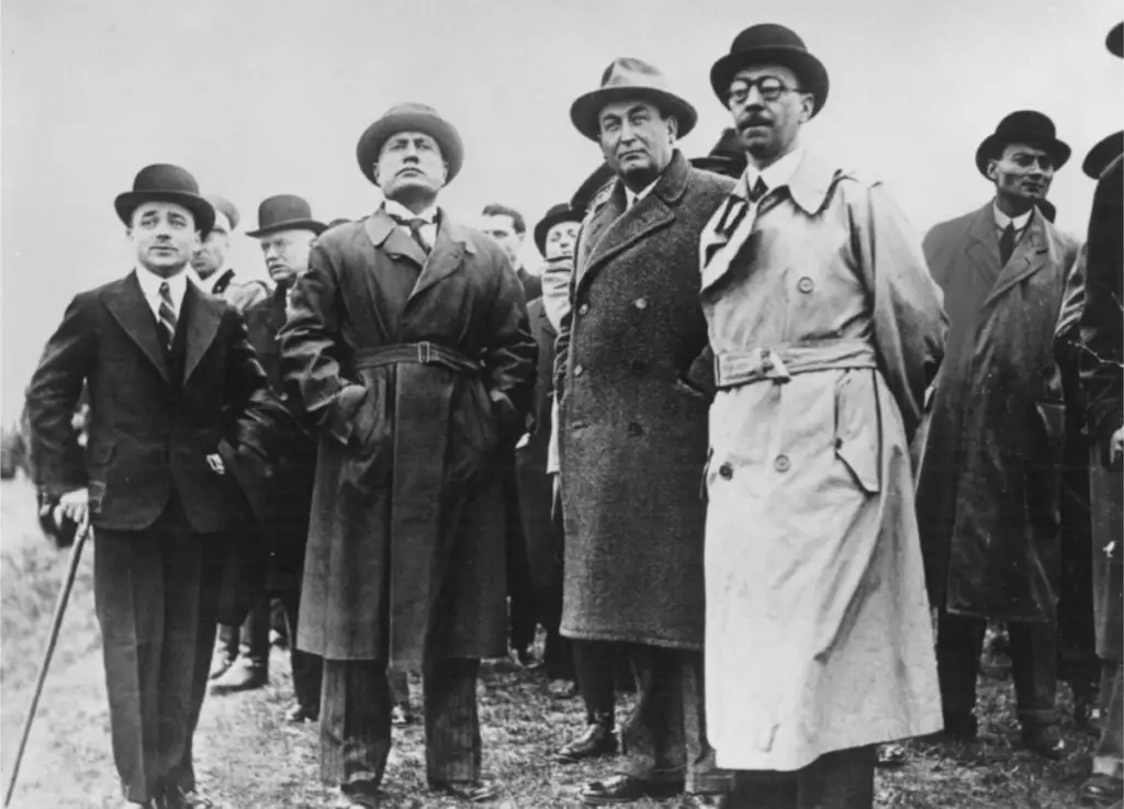 A 17 March 1934 photo of Engelbert Dollfuss, Benito Mussolini, and Gyula Gömbös.