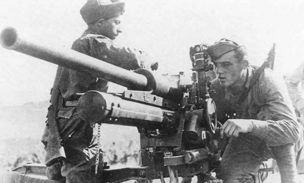 Axis & Allies miniatures Italian 47/32 Anti-Tank Gun. IT 