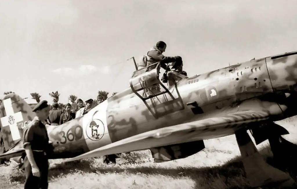 A Macchi C.205 Veltro of the 360th Squadron, 51st Stormo in Sicily in the Summer of 1943.