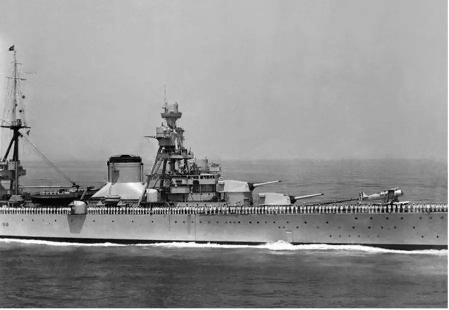 The heavy cruiser Trieste