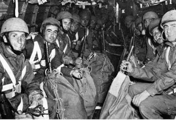 Italian paratroopers participating in Operation Herring