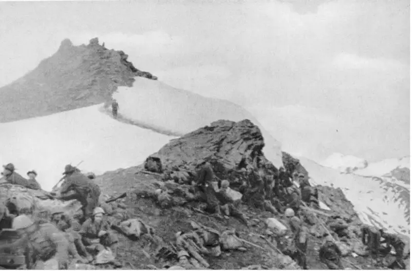Italian Alpini units during the battle of the Alps