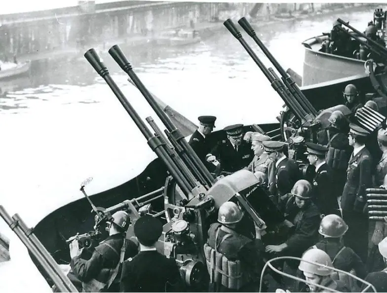 Figure 3 37mm guns of a Littorio class battleship