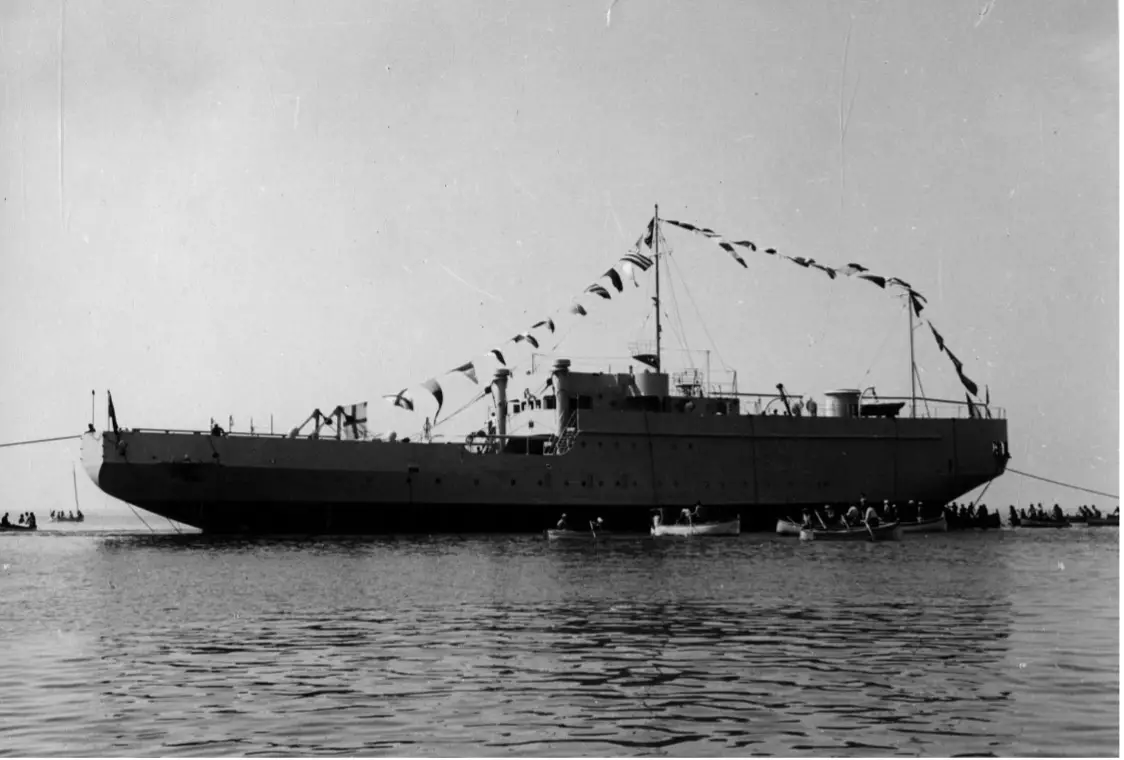 Figure 6 The Scrivia (Sesia class) on the day of her launch